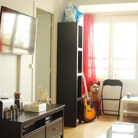 Appartamento Hostnfly - Charming Modern Appt Near Menilmontant *